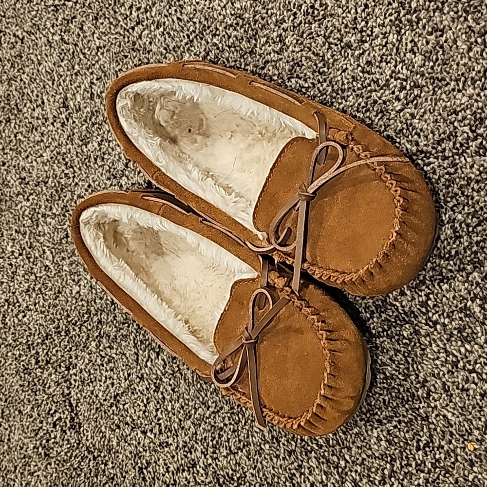 Mocassin. Size 6
